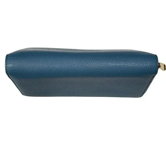 Gucci Blue Leather Zip-Around Wallet  Embossed Logo Authentic - Picture 4 of 14